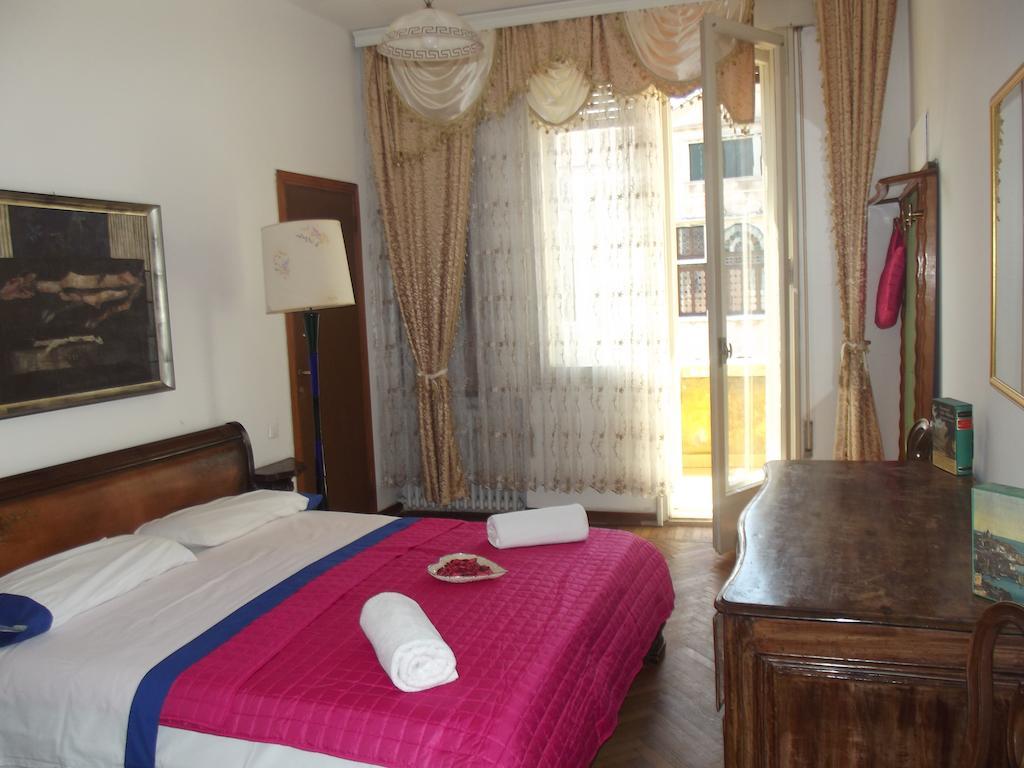 Hotel Ca'Barbaria Benátky Pokoj fotografie